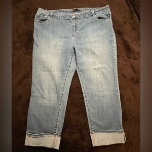 Women's Petite Size 22 Cuffed Straight Leg Ankle Bleached Denim Jean